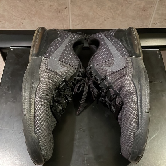 Men’s Nike Cross Trainers, Color: Black, Size: 12 - Picture 5 of 13